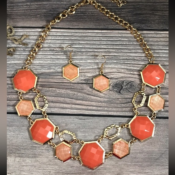New 14K Gold Tone w Faux Coral Gemstones Statement Necklace & Earrings Set Gift - Picture 10 of 16
